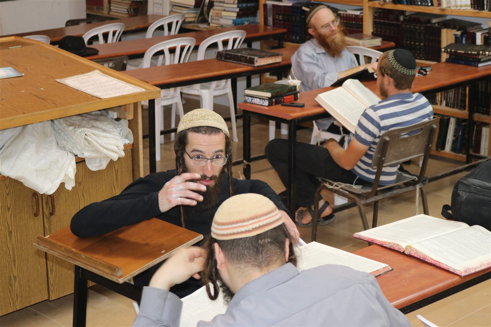 תמונה 1 מהפעילות בבית המדרש תורה ברורה